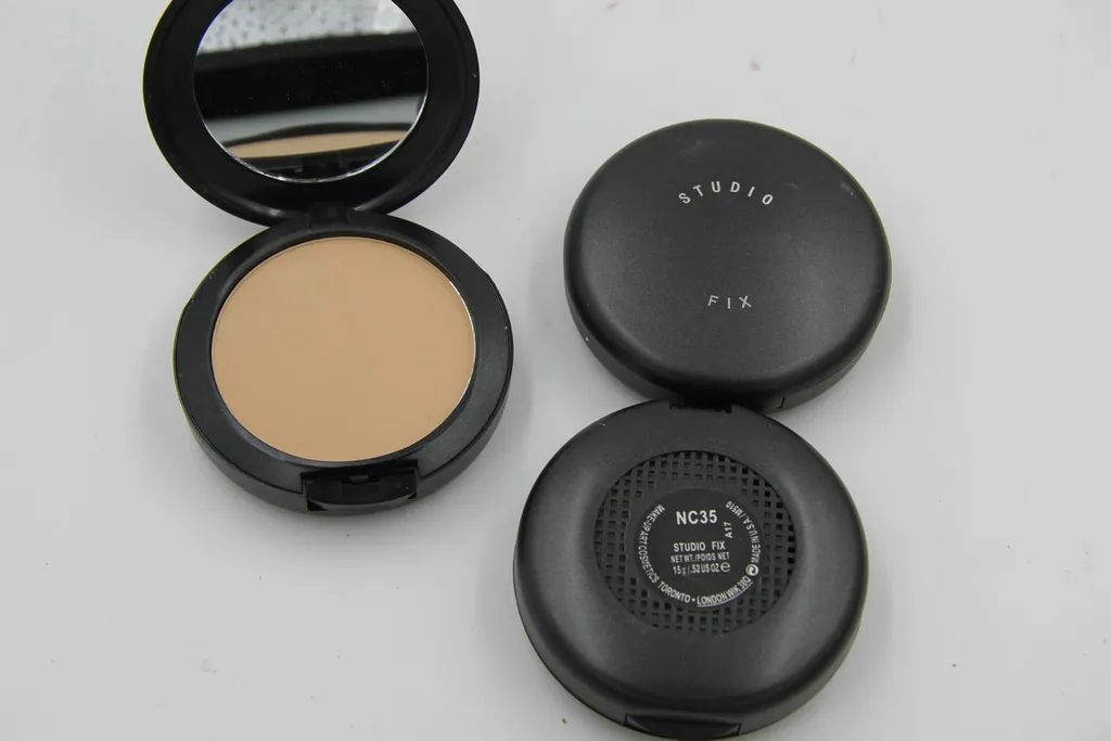 Face Powder Makeup Plus Foundation 15g