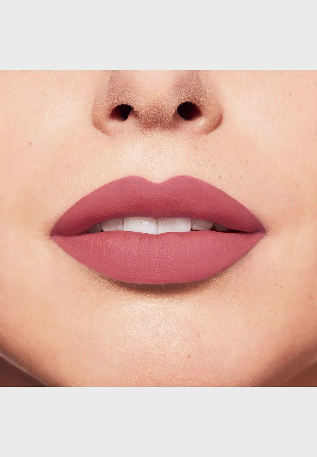 Rouge Edition Velvet Liquid Lipstick