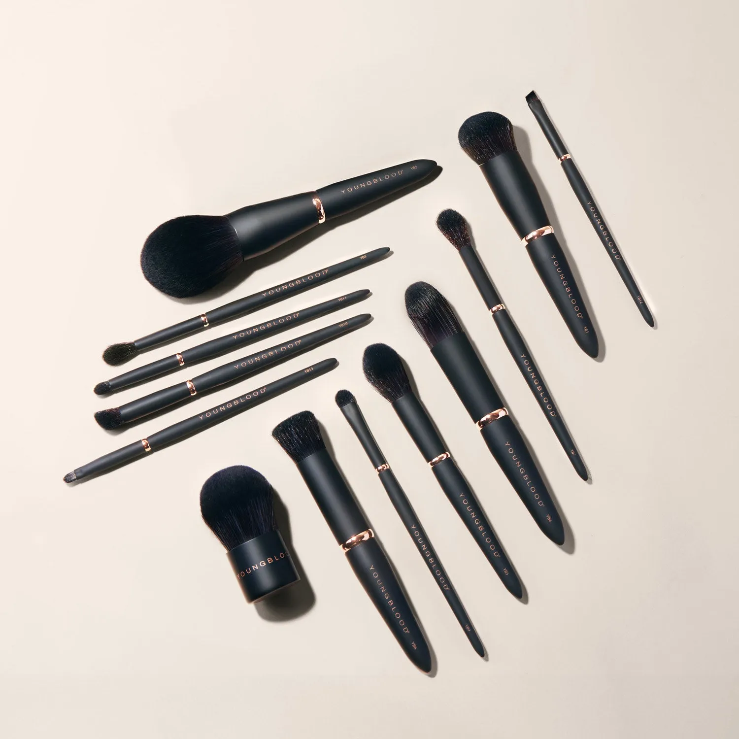 YB5 Cheek Luxe Brush